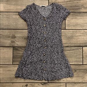 H&M girls Floral Button-Down Dress - Black and White 8